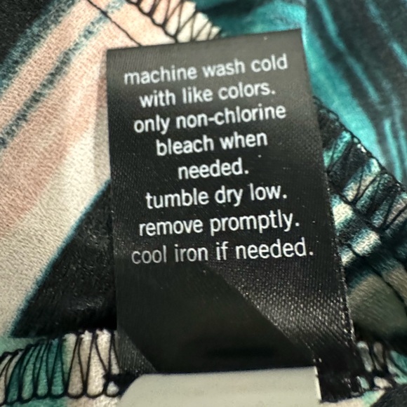 Apt. 9 Striped V-Neck Tank Top Size S New With Tags - Picture 13 of 16